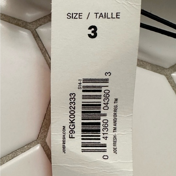 Joe Fresh Girls rain boots Size 3 - Picture 2 of 3